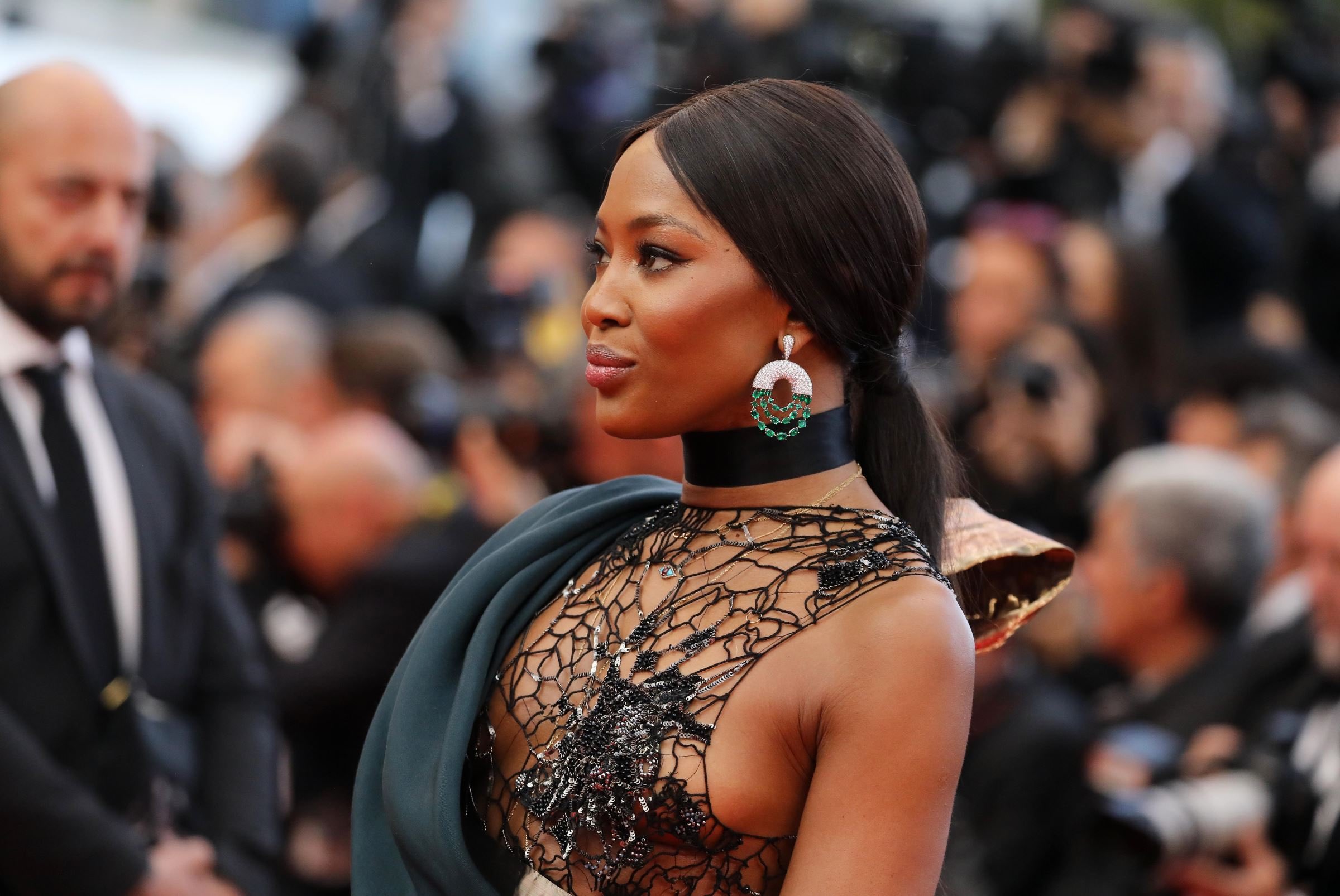 naomi-campbell-es-ahora-la-reina-del-cannes-film-festival-destacada