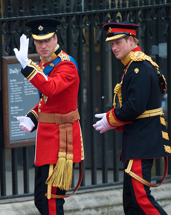 que-traje-o-uniforme-usara-prince-harry-para-su-boda-prince-william