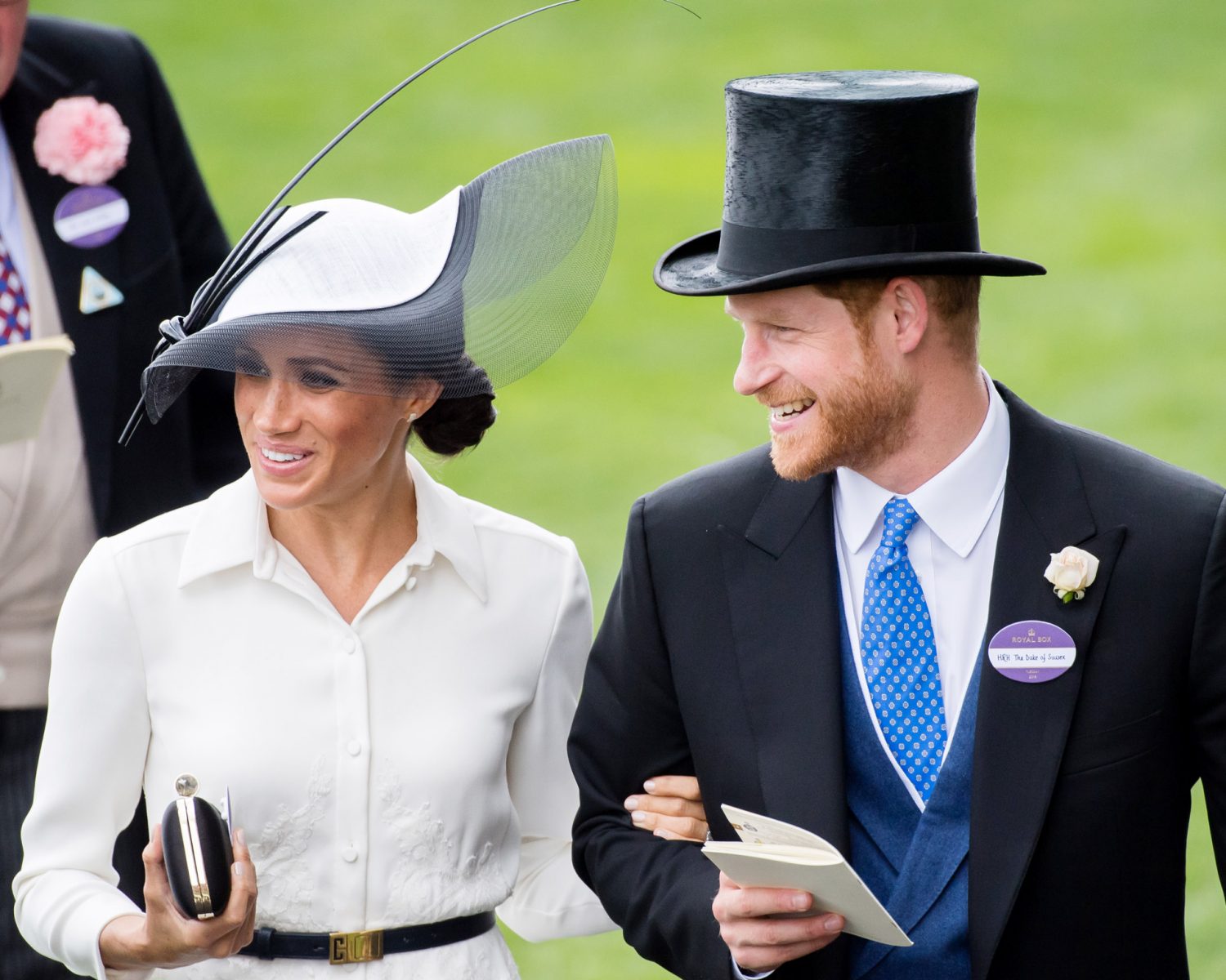 acaso-prince-harry-sintio-celos-por-este-halago-a-su-esposa-destacada