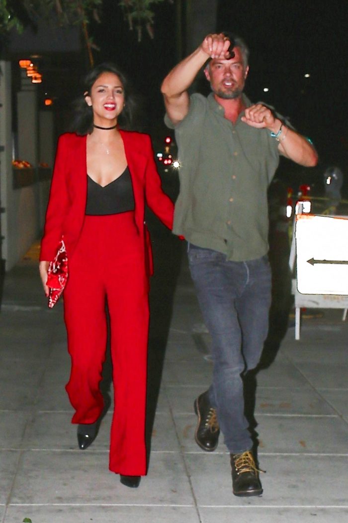 la-salida-romantica-de-eiza-gonzalez-y-josh-duhamel-1