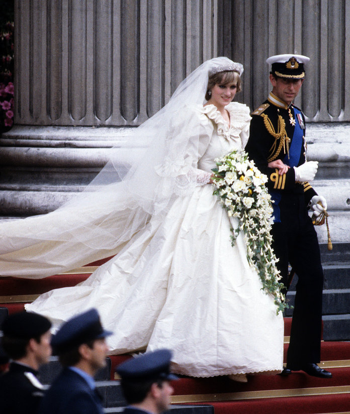 la-spencer-tiara-reaparece-en-quien-menos-te-lo-esperas-1