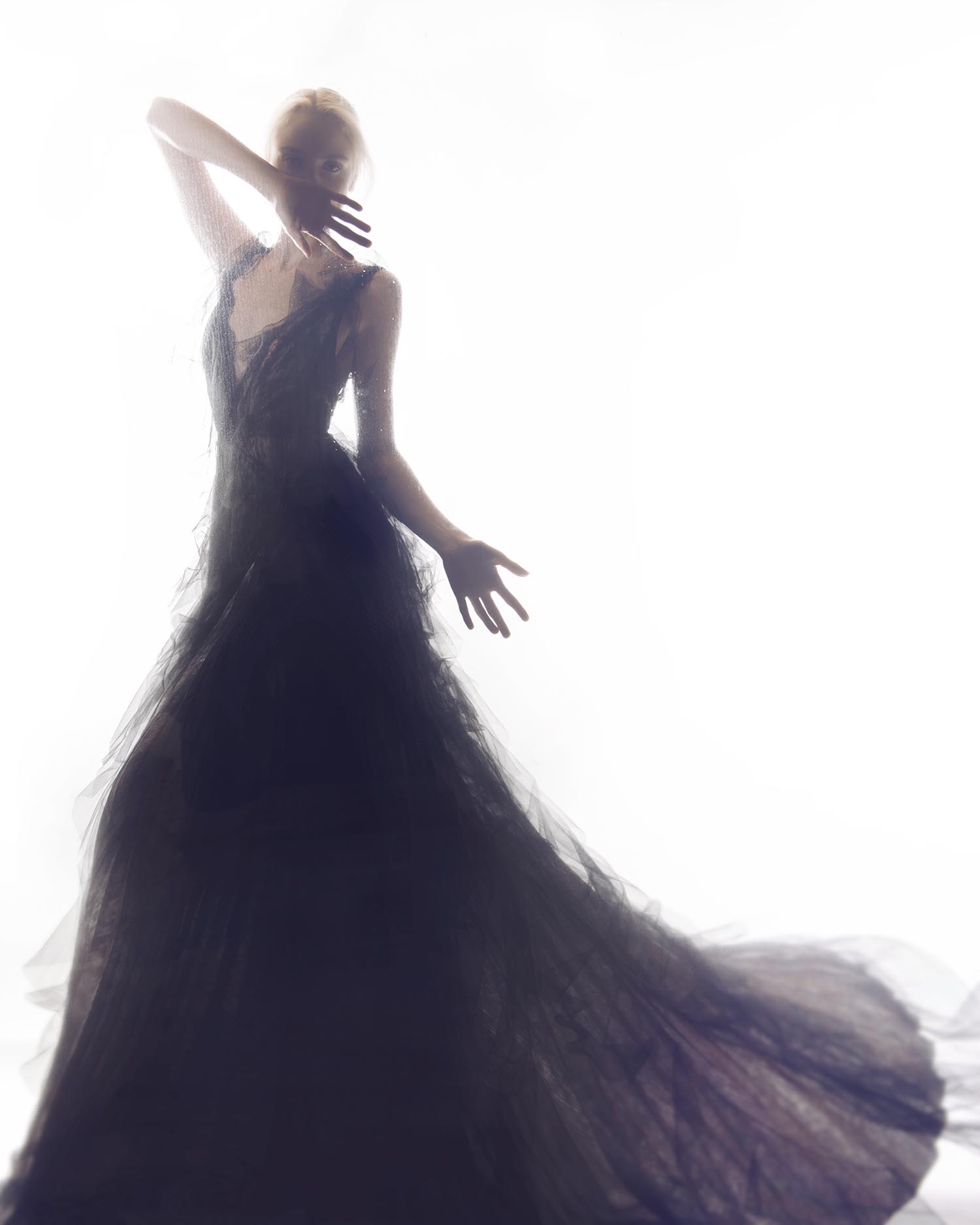 La personalidad audaz, libre y poderosa de L´Interdit de Givenchy