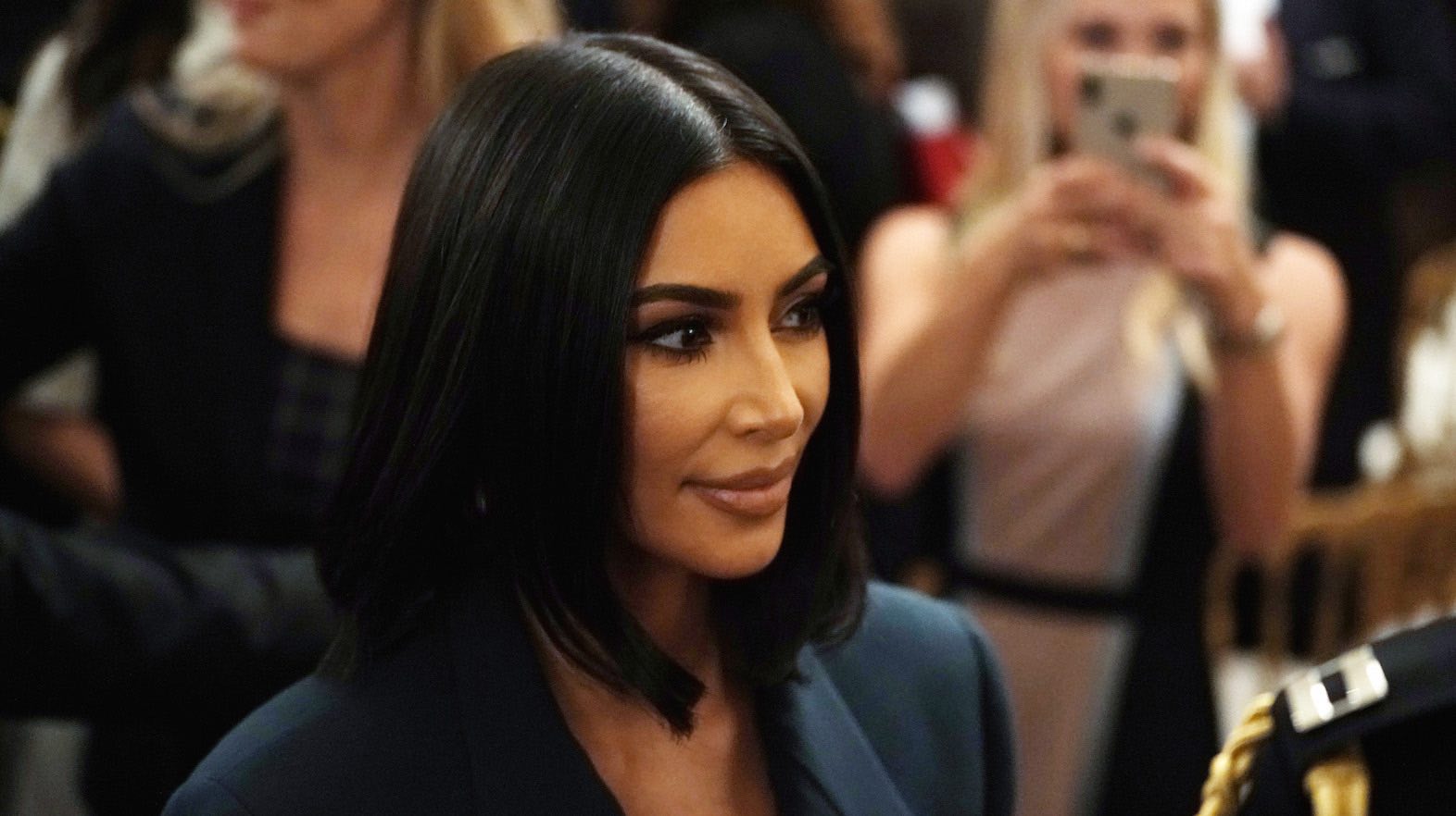 La exposición del V&A que Kim Kardashian agregará a su agenda