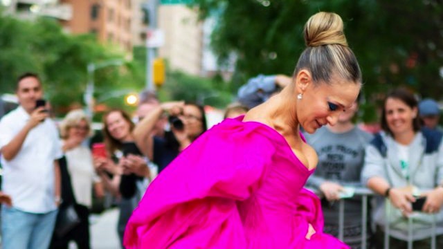 Sarah Jessica Parker revive su momento Carrie Bradshaw