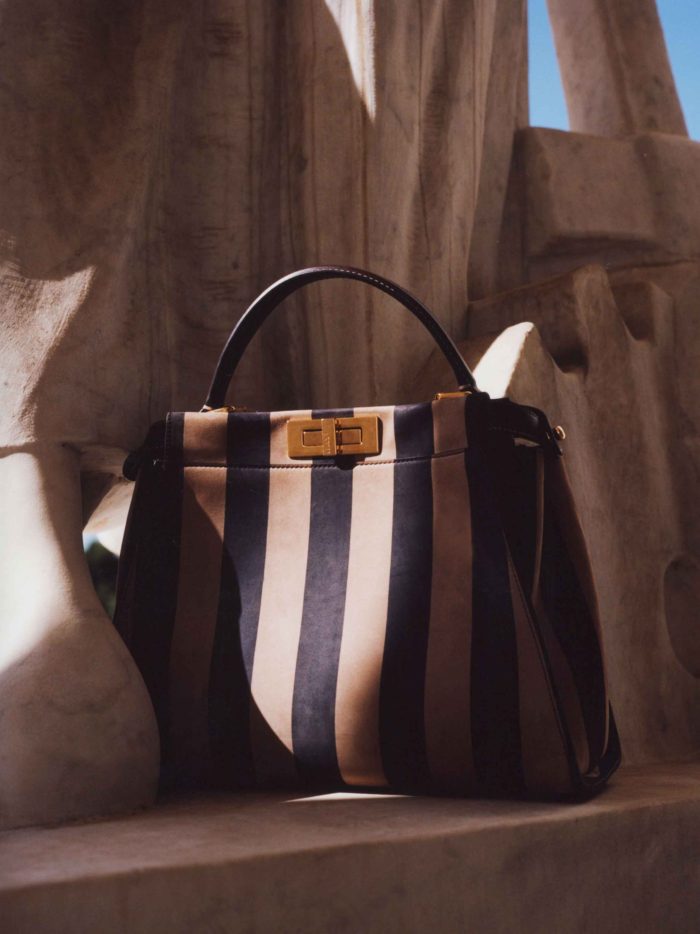 Conoce el Peekaboo de Fendi con Catherine Zeta-Jones y Carys Douglas