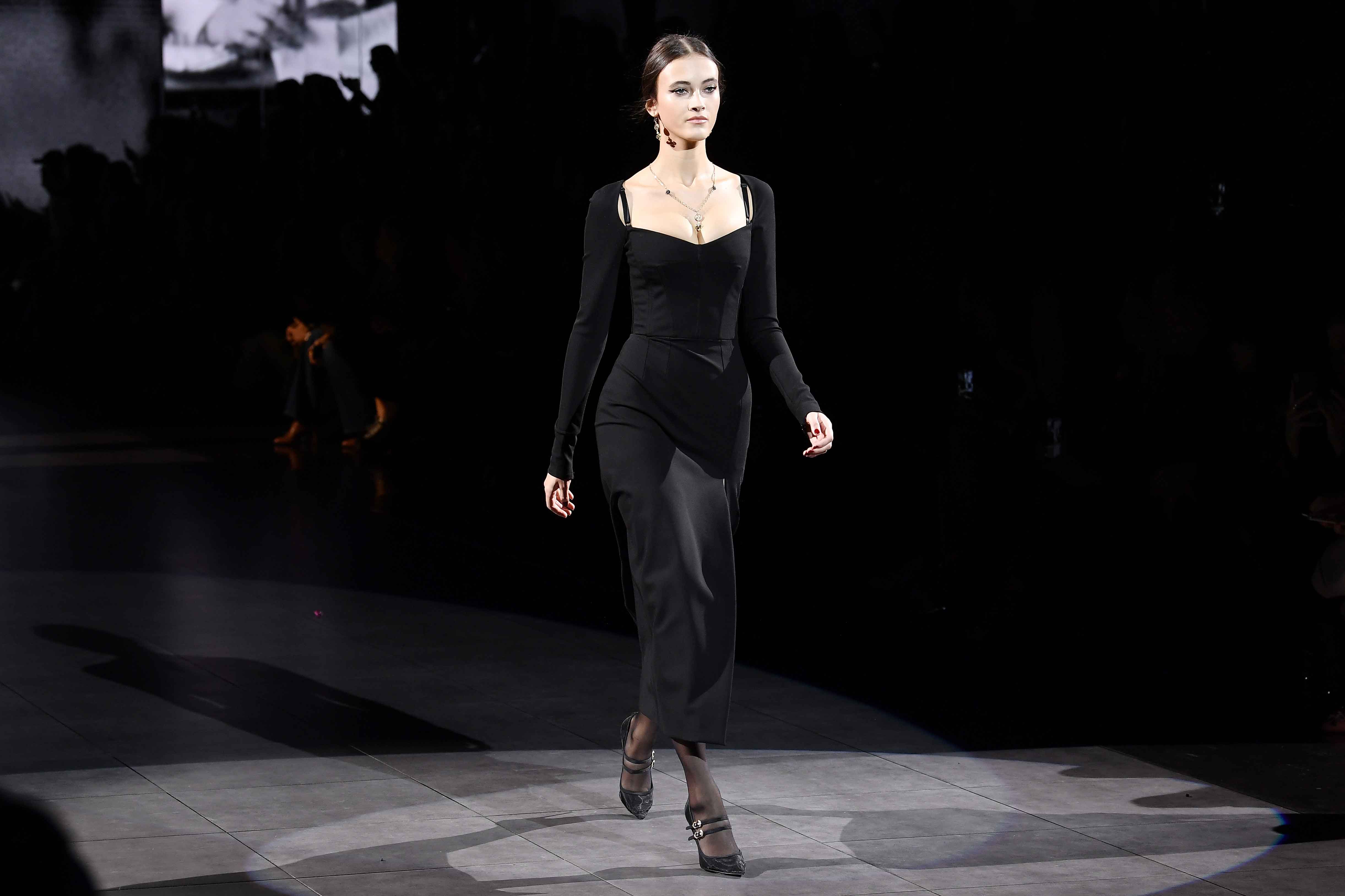 El Little Black Dress para otoño-invierno 2020 de acuerdo a Dolce & Gabbana