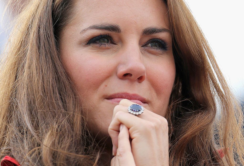 Extracción petróleo En cantidad Por qué Kate Middleton no usa su anillo de compromiso en casa? | Grazia  México y Latinoamérica