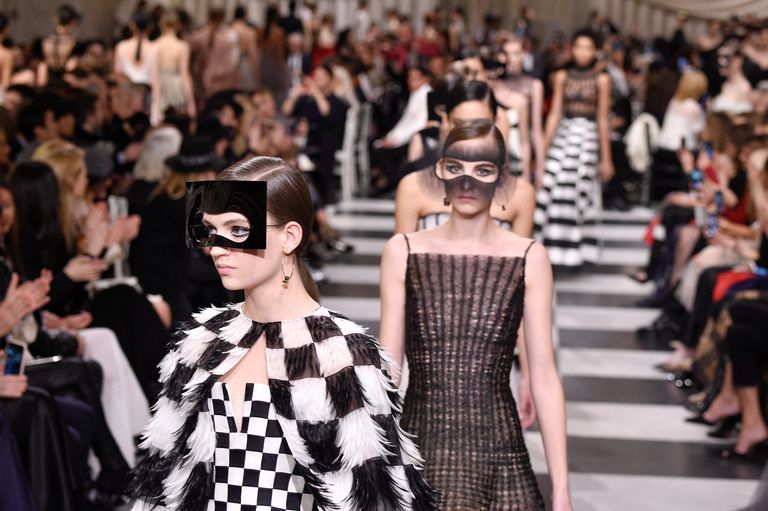 Tienes que escuchar las listas de Spotify de Dior inspiradas en sus pasarelas