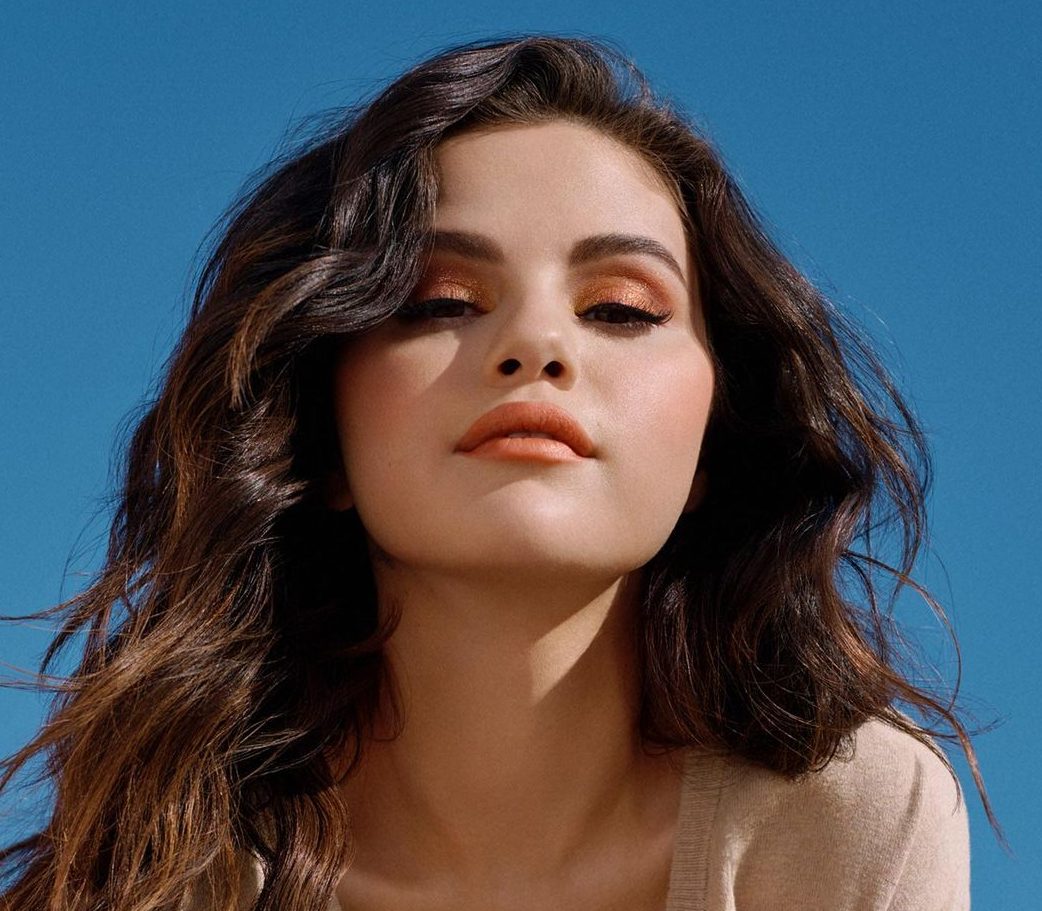 Selena Gomez expande Rare Beauty al mercado internacional