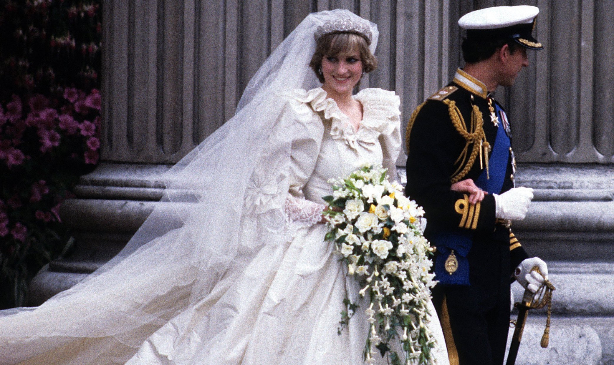 El vestido de novia de la princesa Diana estará en exhibición por primera vez en 25 años