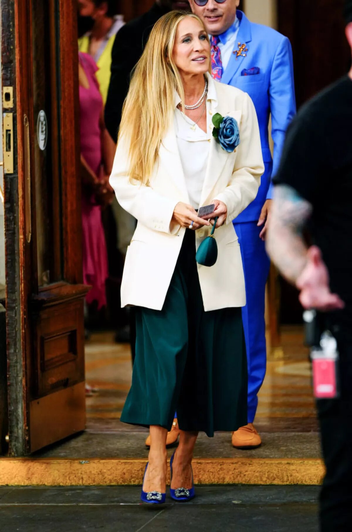 Carrie Bradshaw recicla su guardarropa como toda una amante de la moda