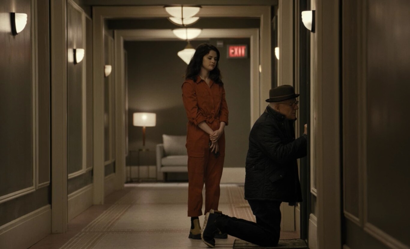 Los mejores looks de Selena Gomez en la nueva serie "Solo asesinatos en el edificio"