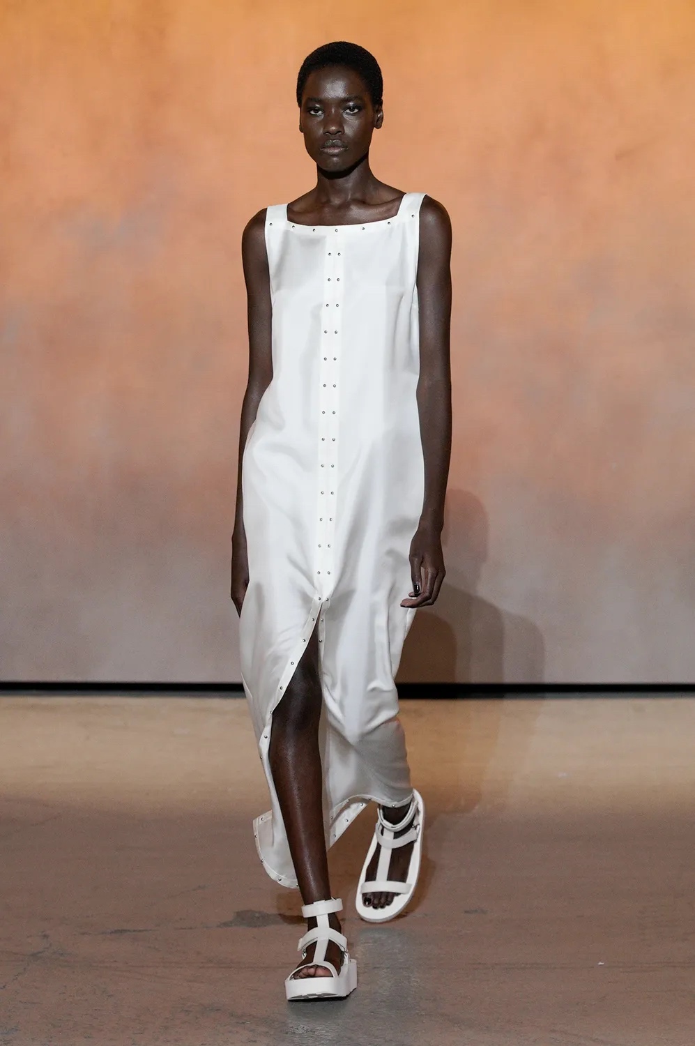 Hermès invade el París Fashion Week 2021 con diseños artesanales