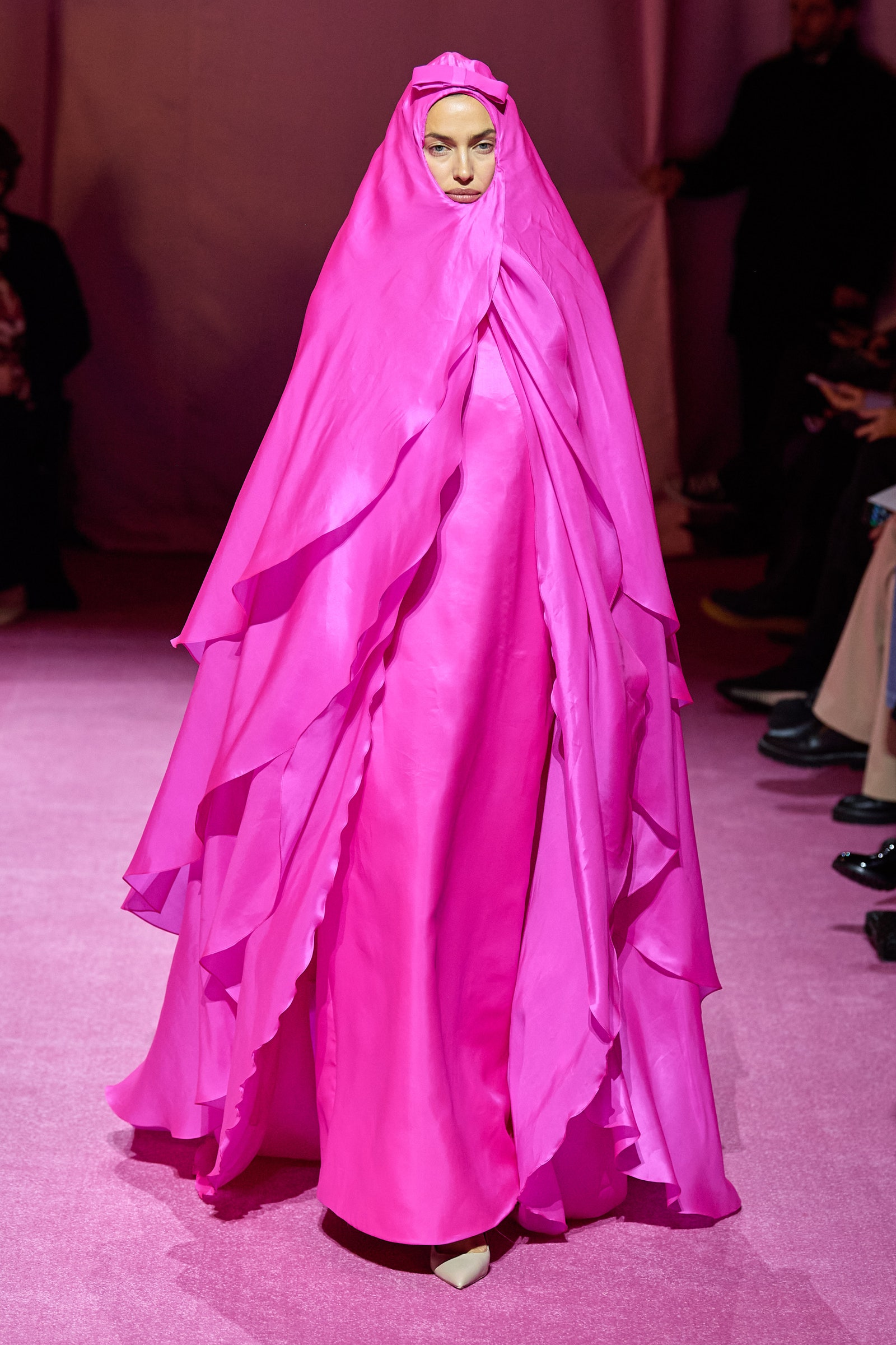 Irina Shayk, desfile Richard Quinn