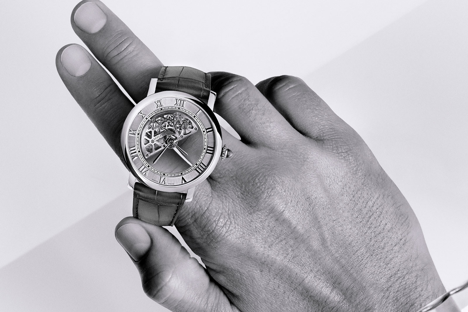 Masse Mystérieuse de Cartier da una nueva vuelta a la relojería