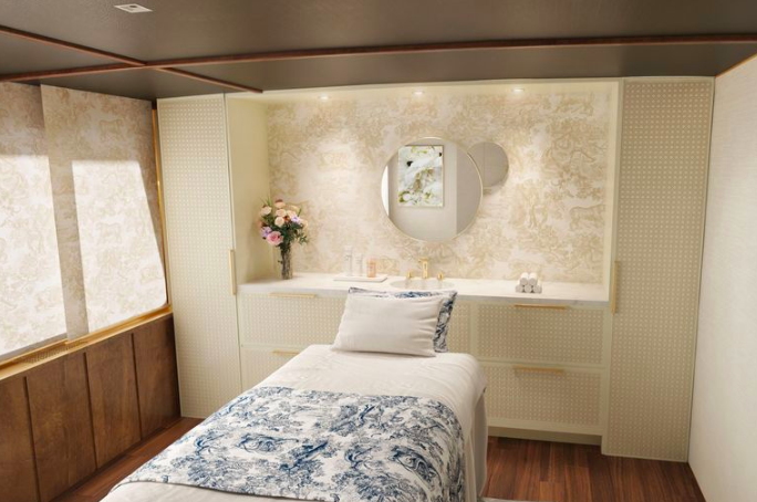 Dior presenta su primer crucero spa en París