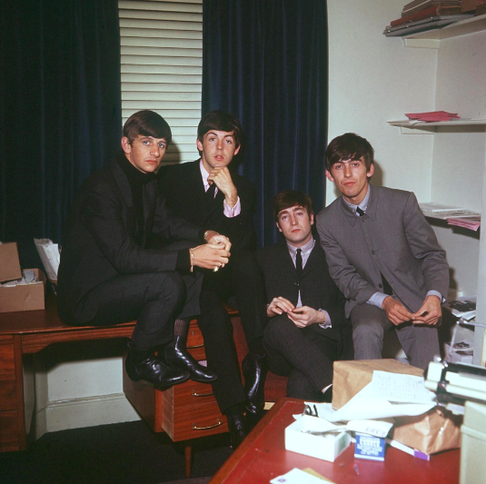 Paul McCartney felicita a Ringo Starr por su cumpleaños
