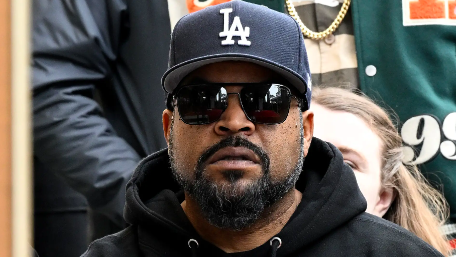 Ice Cube amenaza con demandar a cualquiera que use IA para recrear su