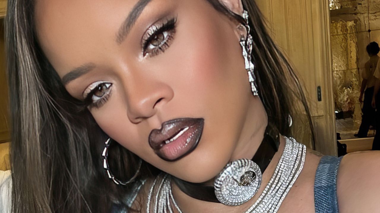 Rihanna acaba de usar un reloj de $ 670,000 alrededor de su cuello