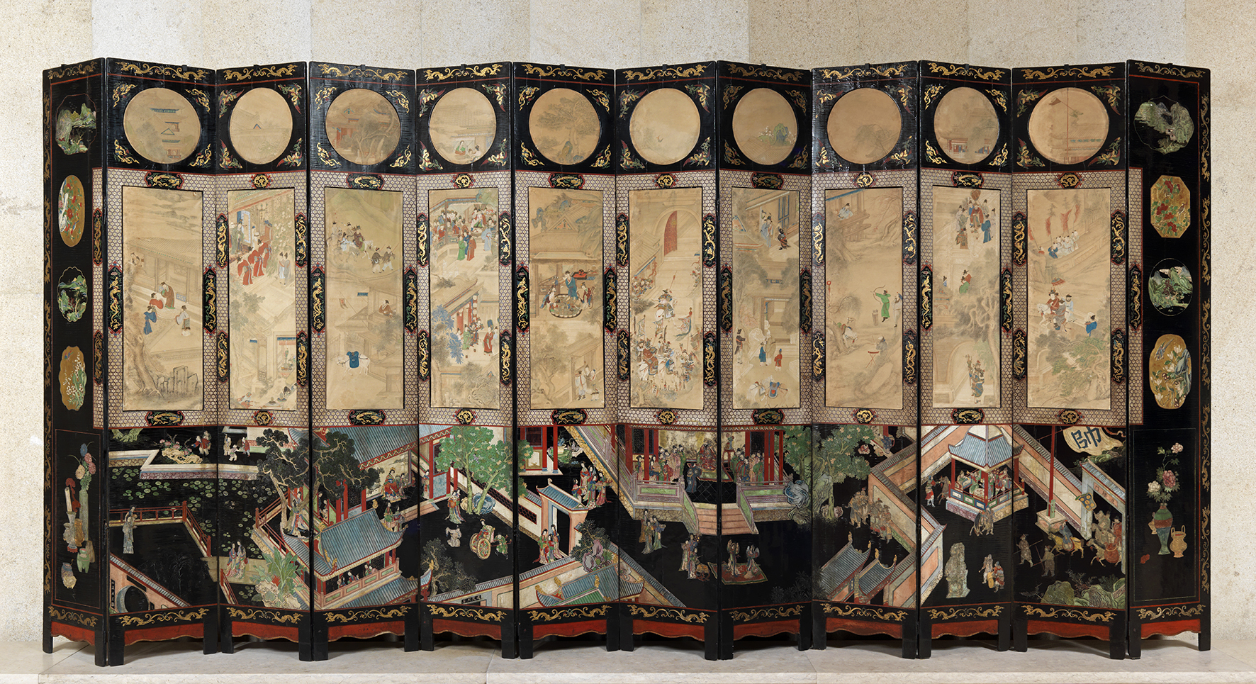 Paraventi: Folding Screens from the 17th to 21st Centuries