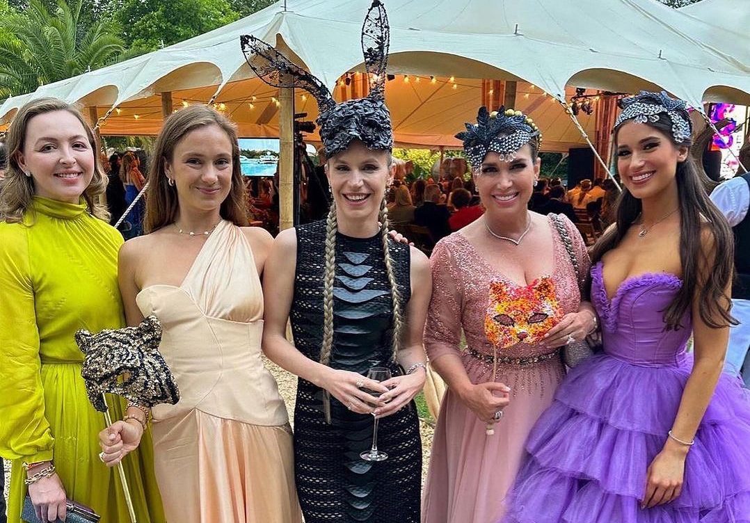 "The Animal Ball" celebra la vida silvestre y la naturaleza, combinando moda y filantropía