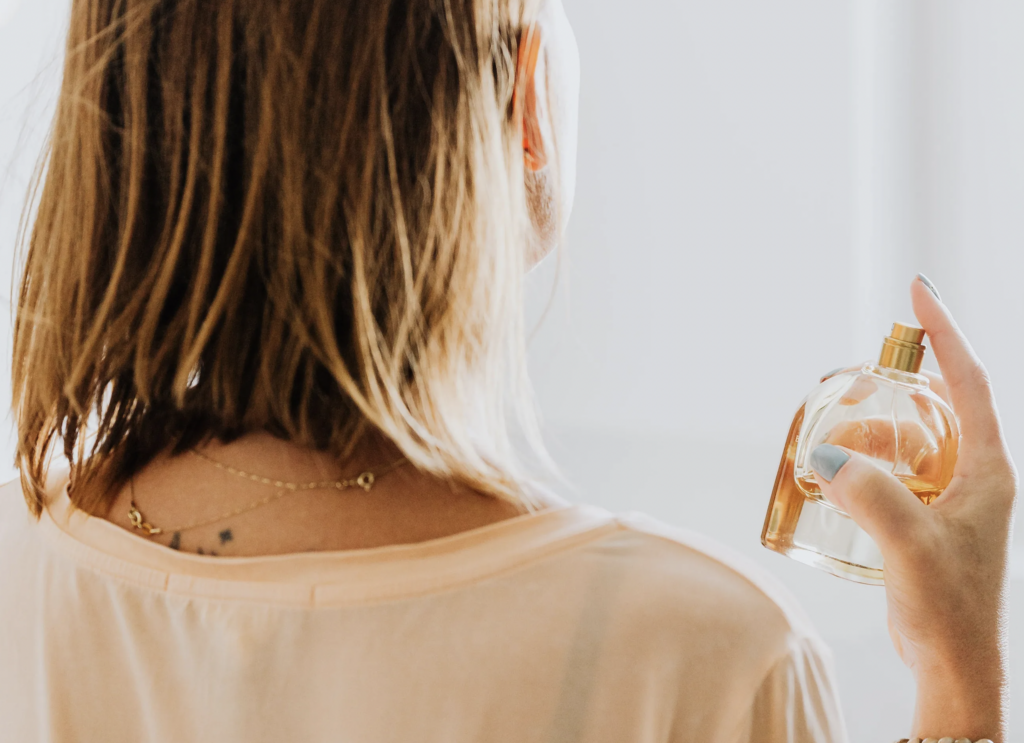  ¡Perfume Duradero en Climas Cálidos! Consejos Infalibles