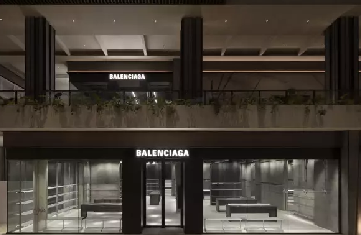 La nueva tienda de Balenciaga en Cancún: Un hito de lujo y estilo en la península de Yucatán