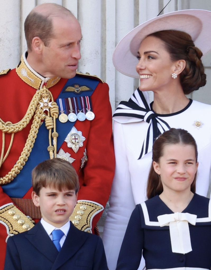 Kate Middleton retorna al público en el desfile del Rey Carlos III