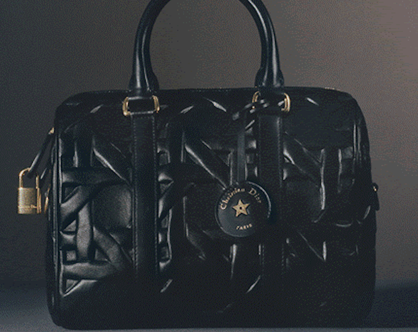 El nuevo it bag de Dior se llama Dior Groove