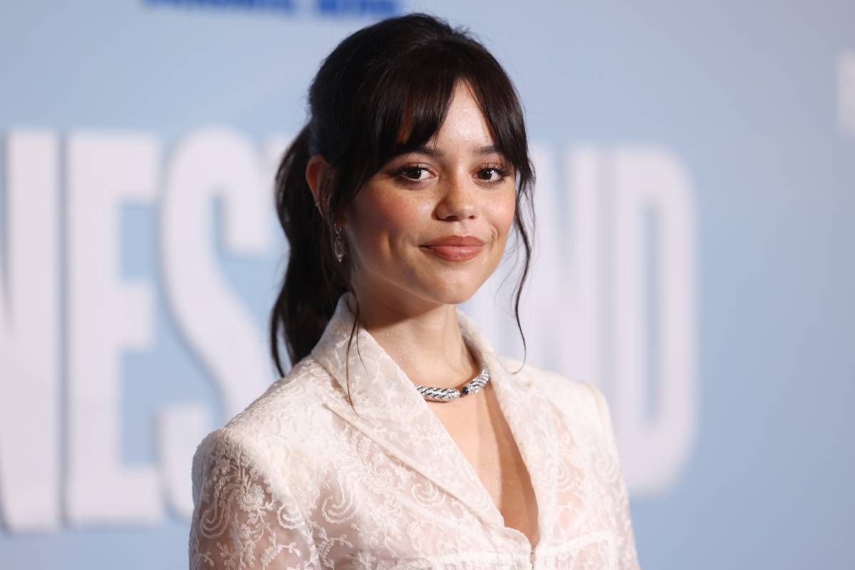 Jenna Ortega advierte sobre la IA