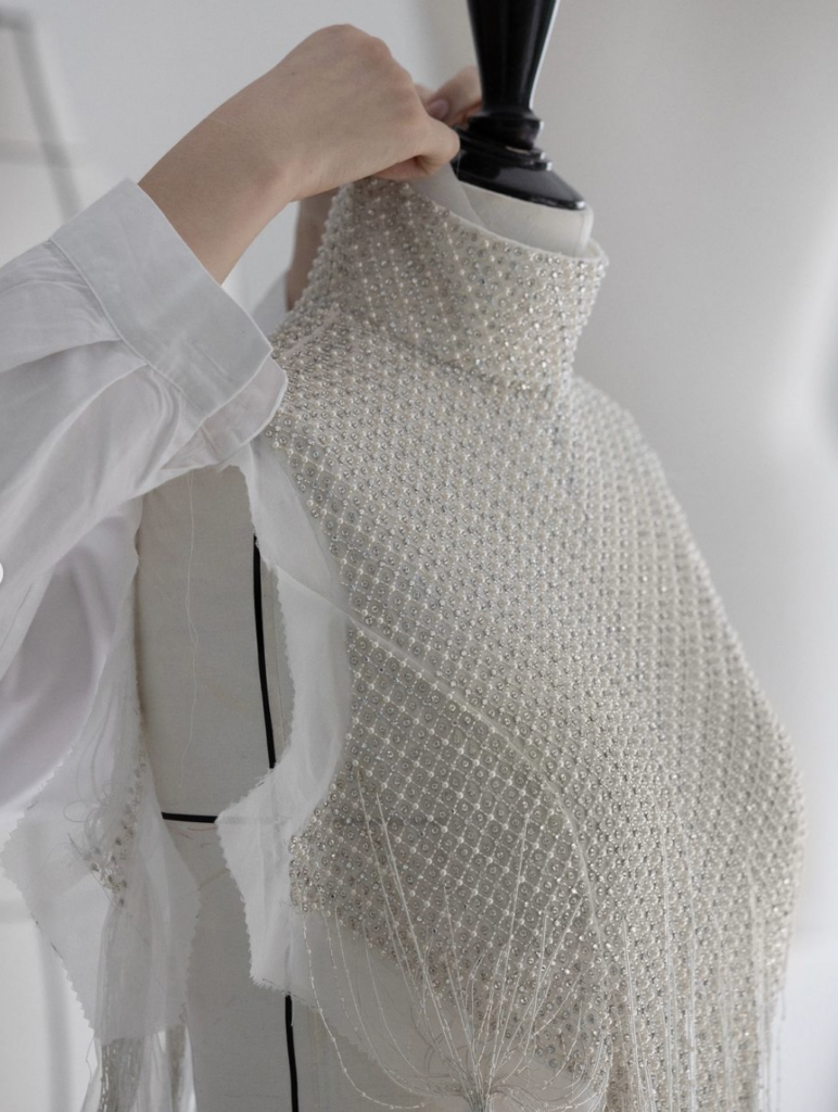 Dior y la moda olímpica: Una fusión de arte y deporte en la Galería Dior
