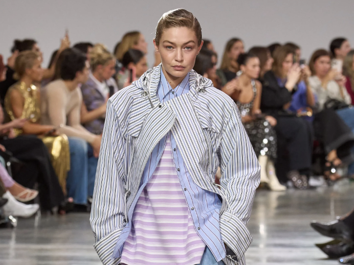 Rabanne Primavera 2024: Glamour Dorado y Legado Eterno
