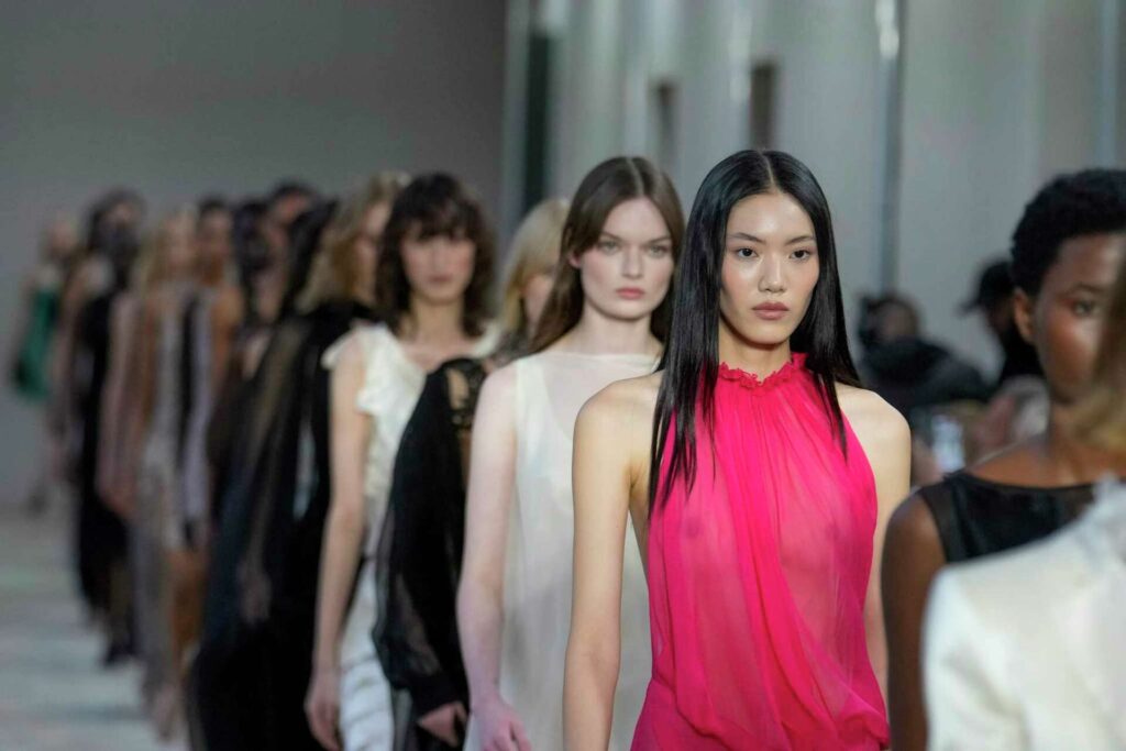 Lorenzo Serafini: Un Nuevo Capítulo para Alberta Ferretti