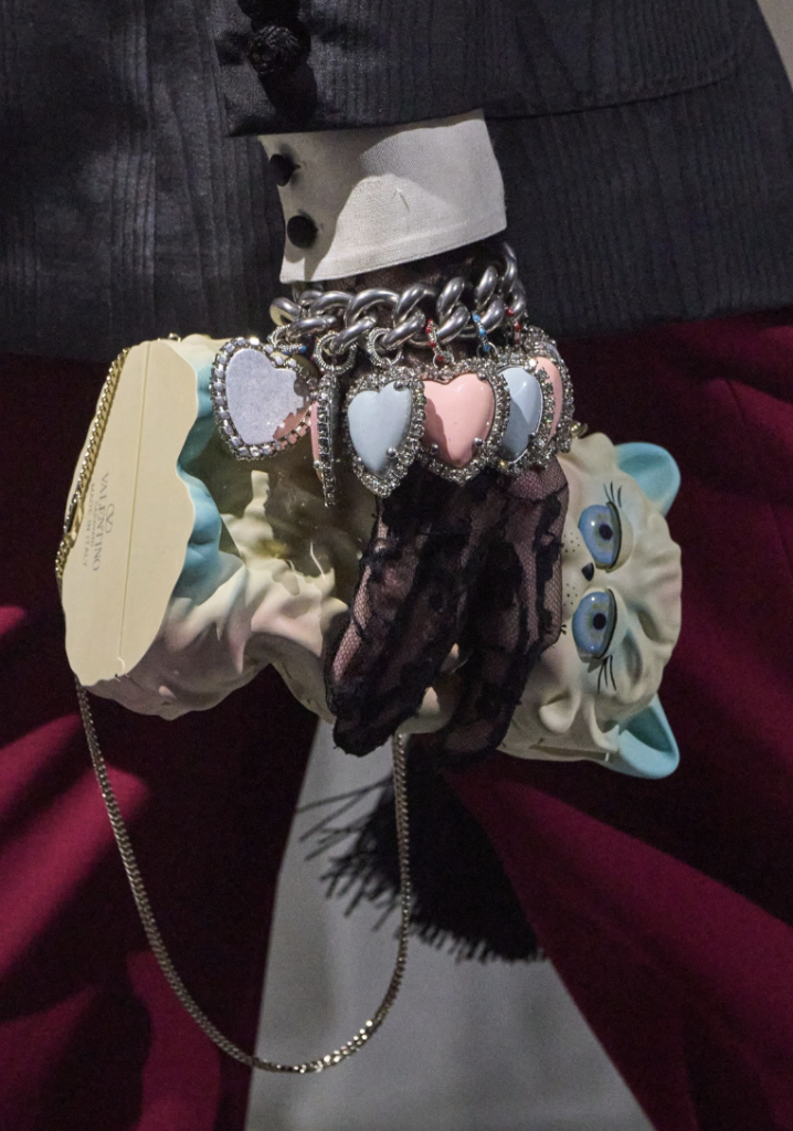 Bolsos Inolvidables: Glamour en París Fashion Week