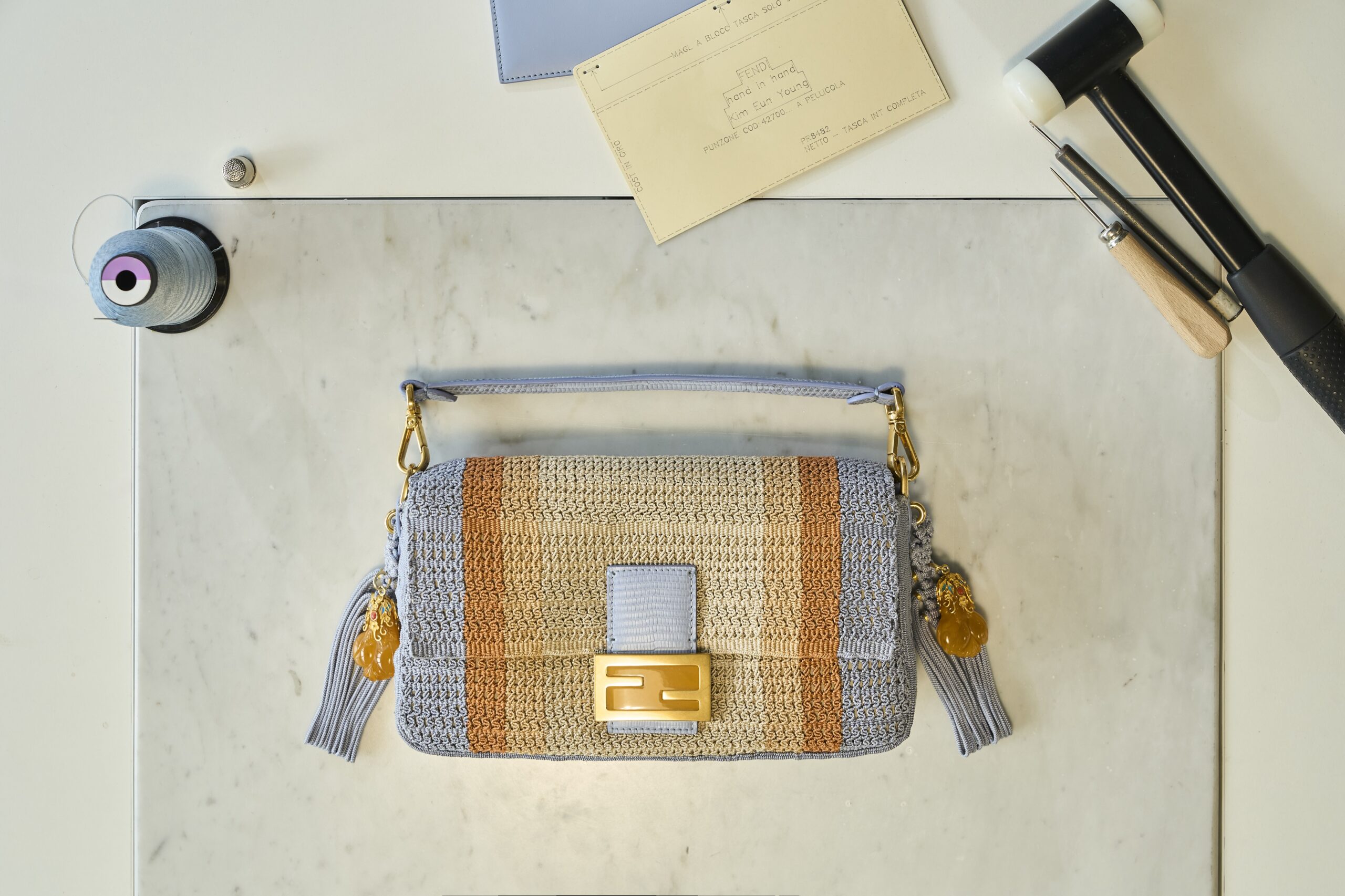 Tradición y lujo: Fendi "Hand in Hand"