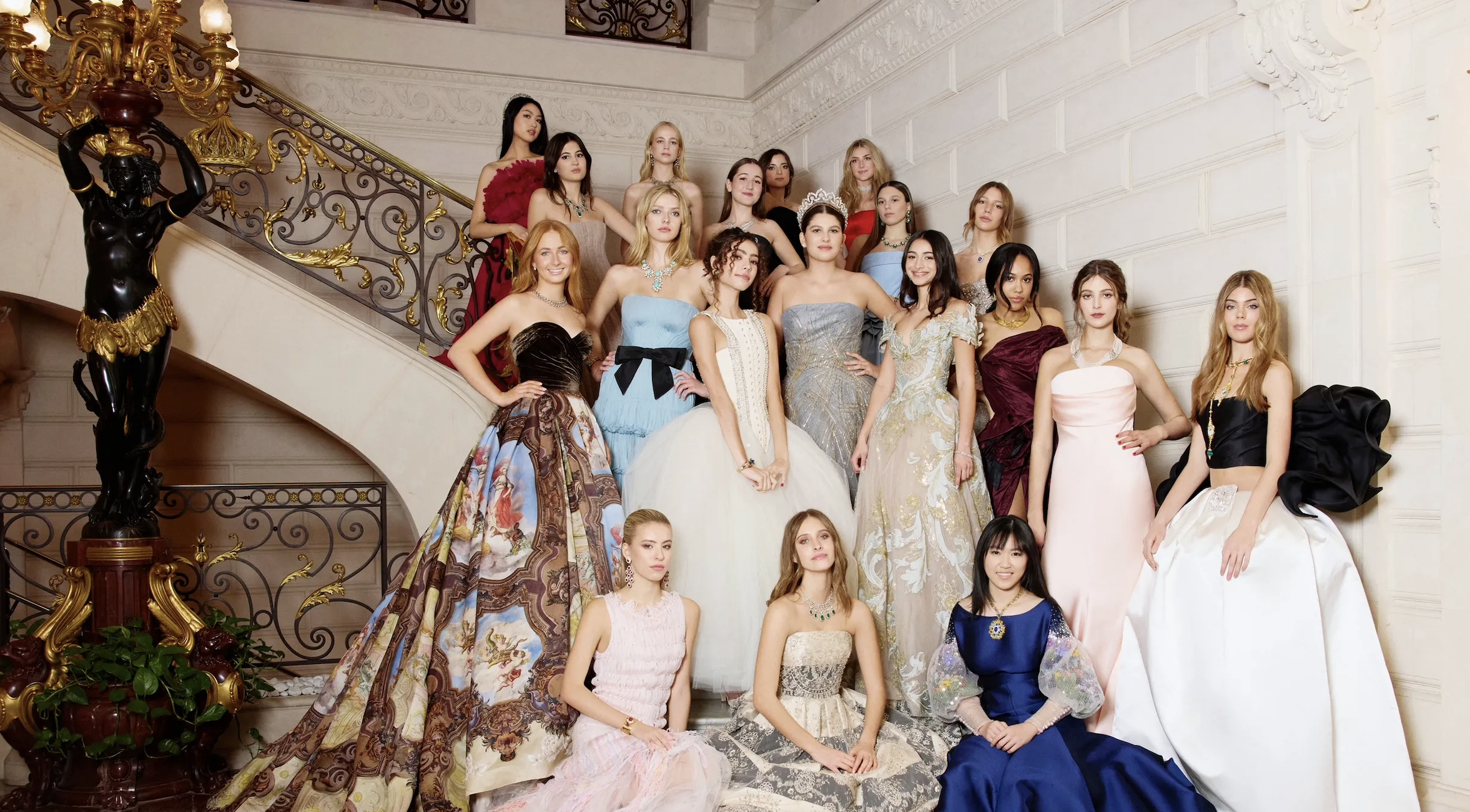 Le Bal des Débutantes: Glamour y Tradición
