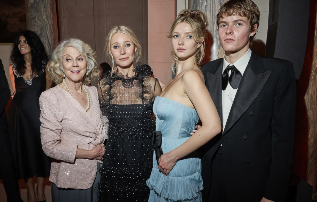 Le Bal des Débutantes: Glamour y Tradición