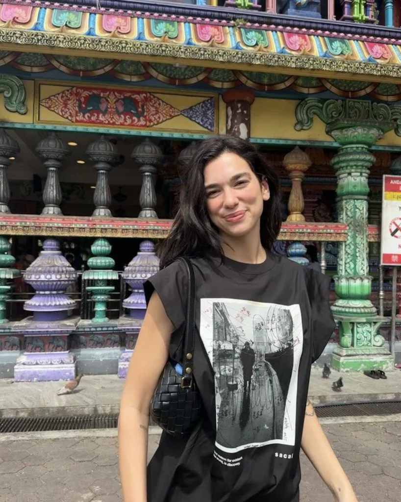 Dua Lipa atrapada en Seúl