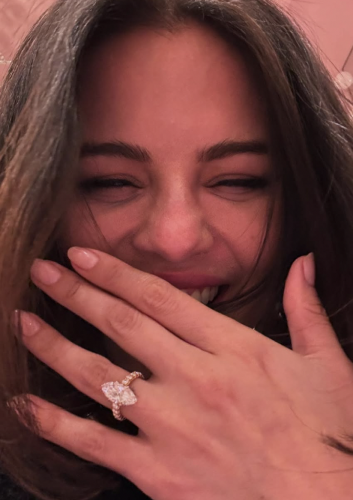 Te contamos todo sobre el anillo de compromiso de Selena Gómez