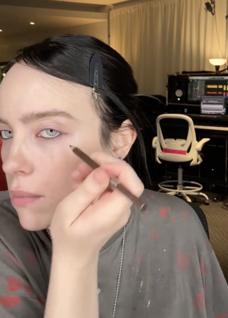 Consigue el look de Billie Eilish