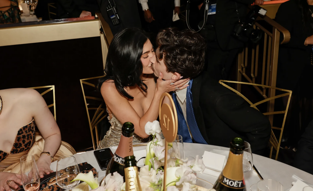 Parejas de Oro: Timothée Chalamet con Kylie Jenner y Leighton Meester y Adam Brody 