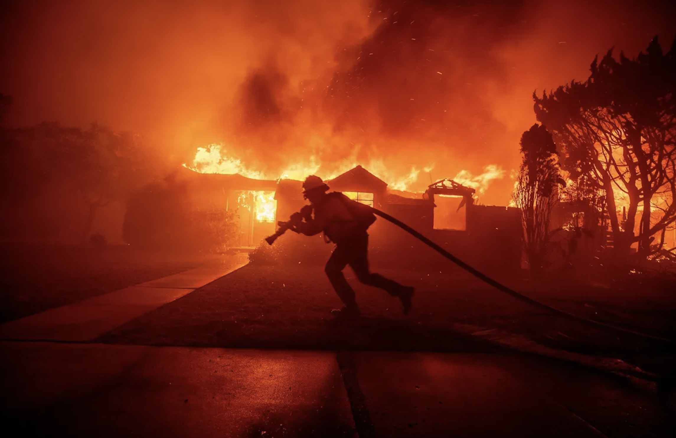 Cómo ayudar a las víctimas de los incendios en Los Ángeles
