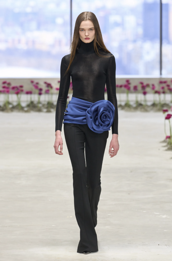 Pantalones Acampanados: El Regreso Triunfal