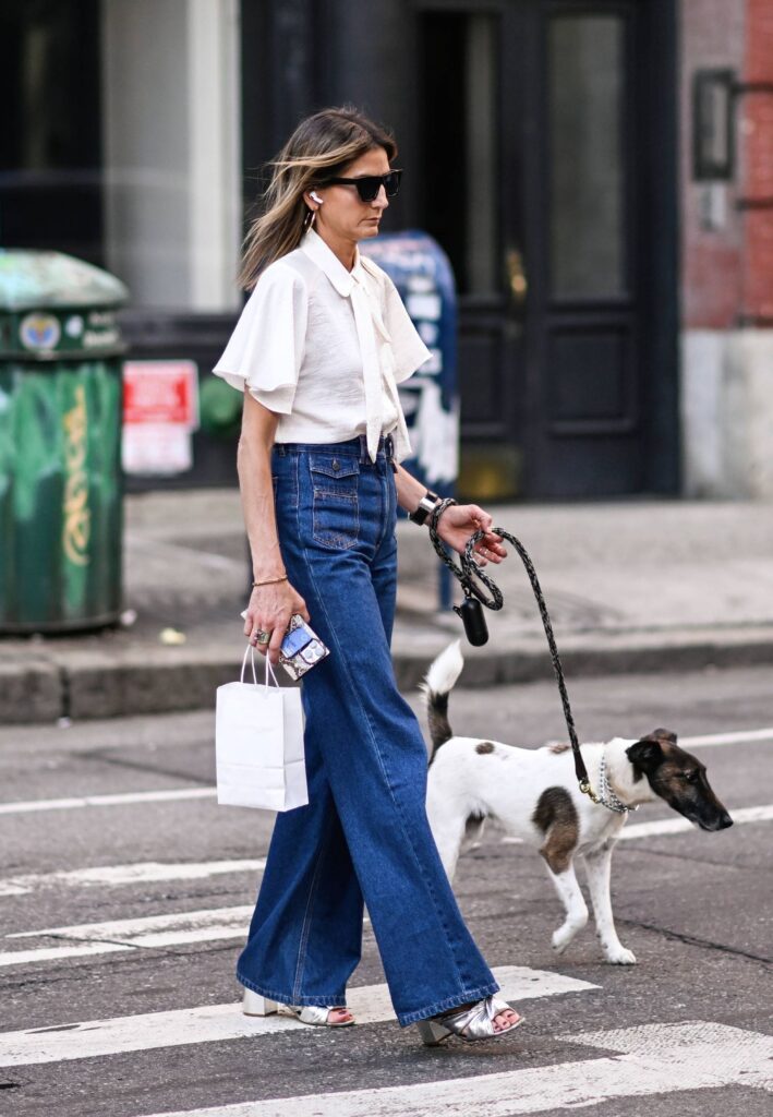 Pantalones Acampanados: El Regreso Triunfal