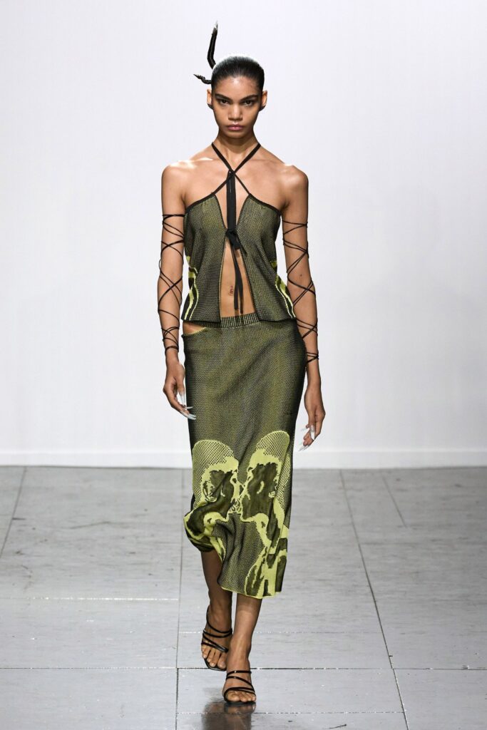 El verde oliva es el nuevo negro