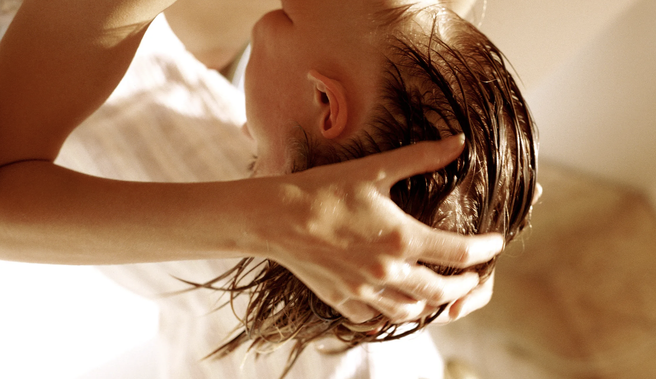 Aceite de ricino para el cabello: el remedio ancestral