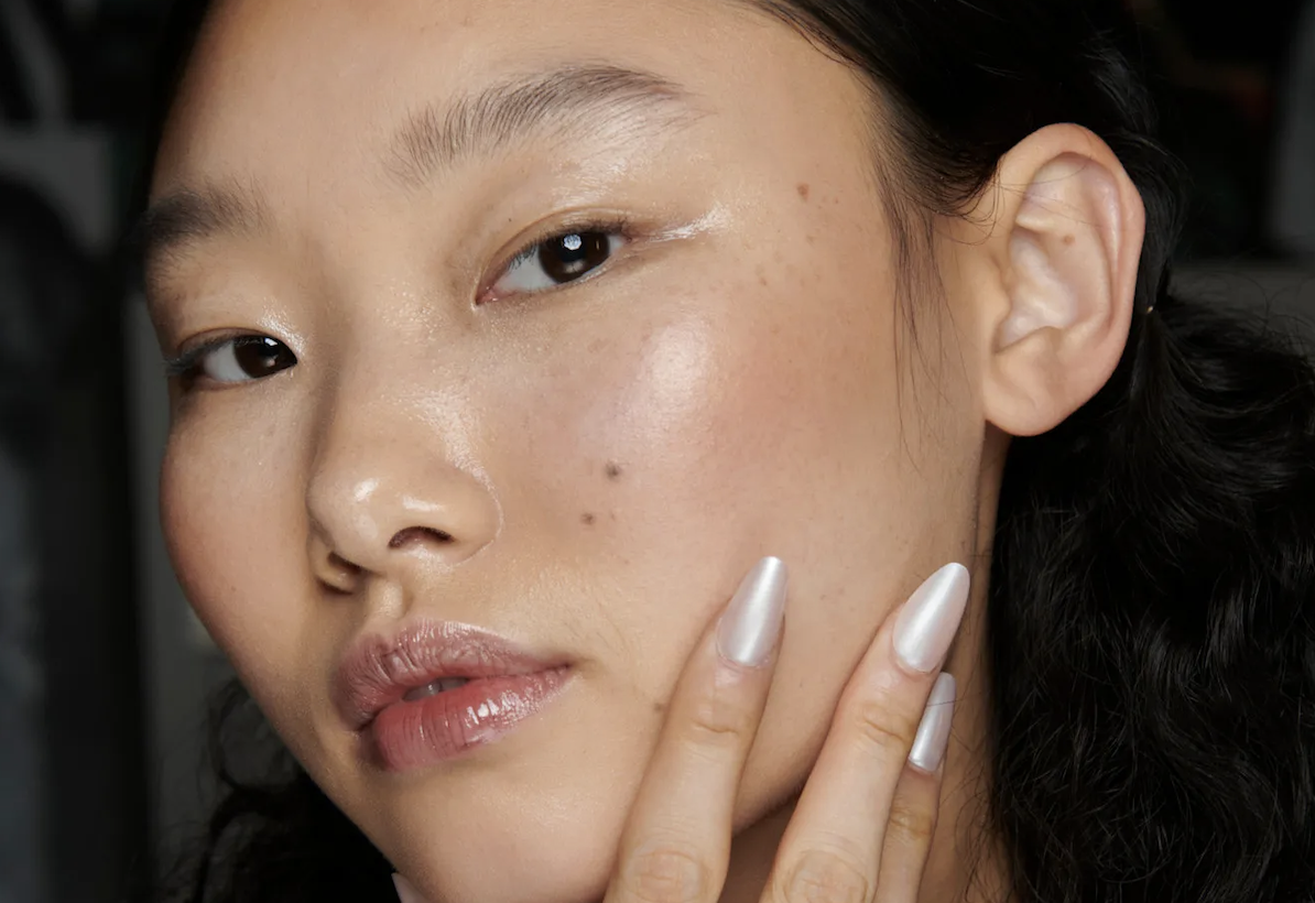 El lápiz de maquillaje multiusos que revoluciona la belleza