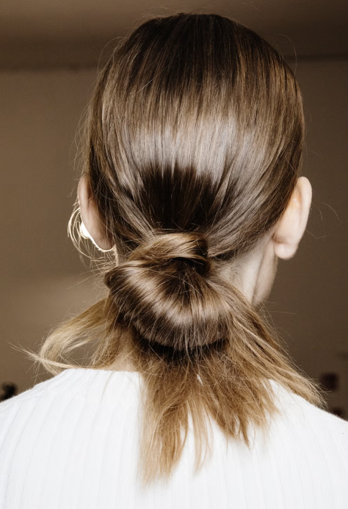 Moños Bajos: Elegancia Sin Esfuerzo