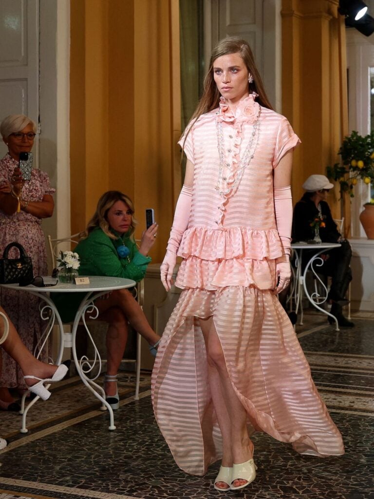 Chanel deslumbra en Lago de Como