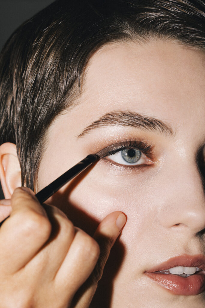 El beauty look de Anamaria Vartolomei por Chanel